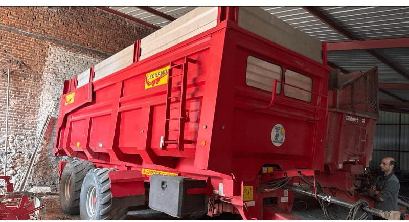LEGRAND BL16 - Farm trailer: picture 1 LEGRAND BL16 - Farm trailer: picture 1