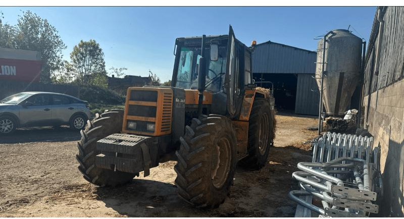 RENAULT 133-14 T - Farm tractor: picture 2 RENAULT 133-14 T - Farm tractor: picture 2