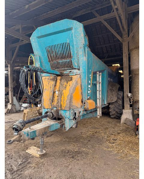 ROLLAND ROLLFORCE 5517 - Manure spreader: picture 1 ROLLAND ROLLFORCE 5517 - Manure spreader: picture 1