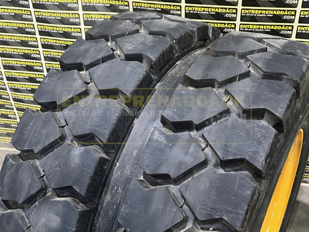 Trelleborg T-900 – Special wheel for excavators 9.00-20  - Wheel excavator: picture 1 Trelleborg T-900 – Special wheel for excavators 9.00-20  - Wheel excavator: picture 1