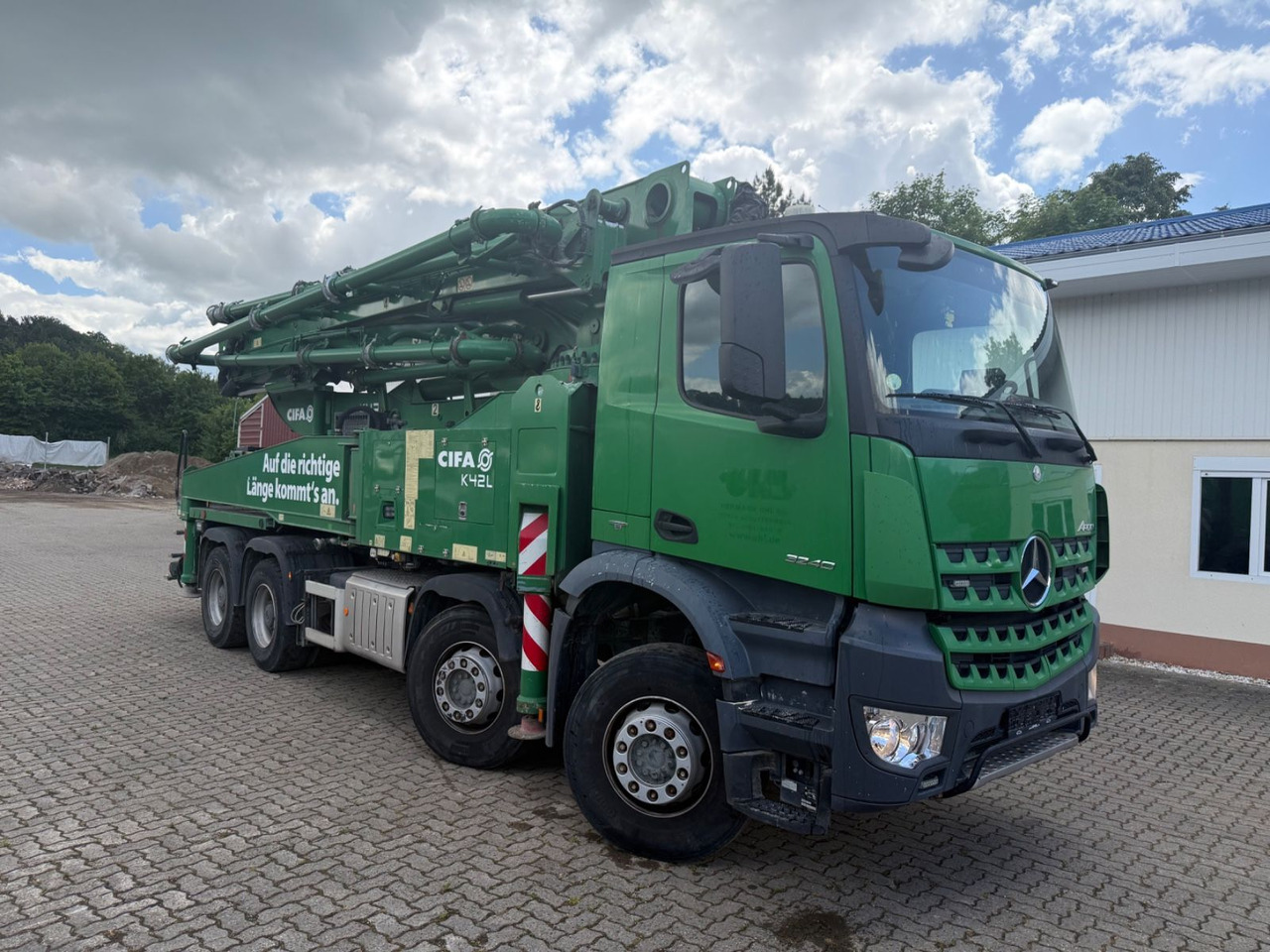 Mercedes-Benz Mercedes 32.40 CIFA K 42 L Betonpumpe - Concrete pump truck: picture 4 Mercedes-Benz Mercedes 32.40 CIFA K 42 L Betonpumpe - Concrete pump truck: picture 4