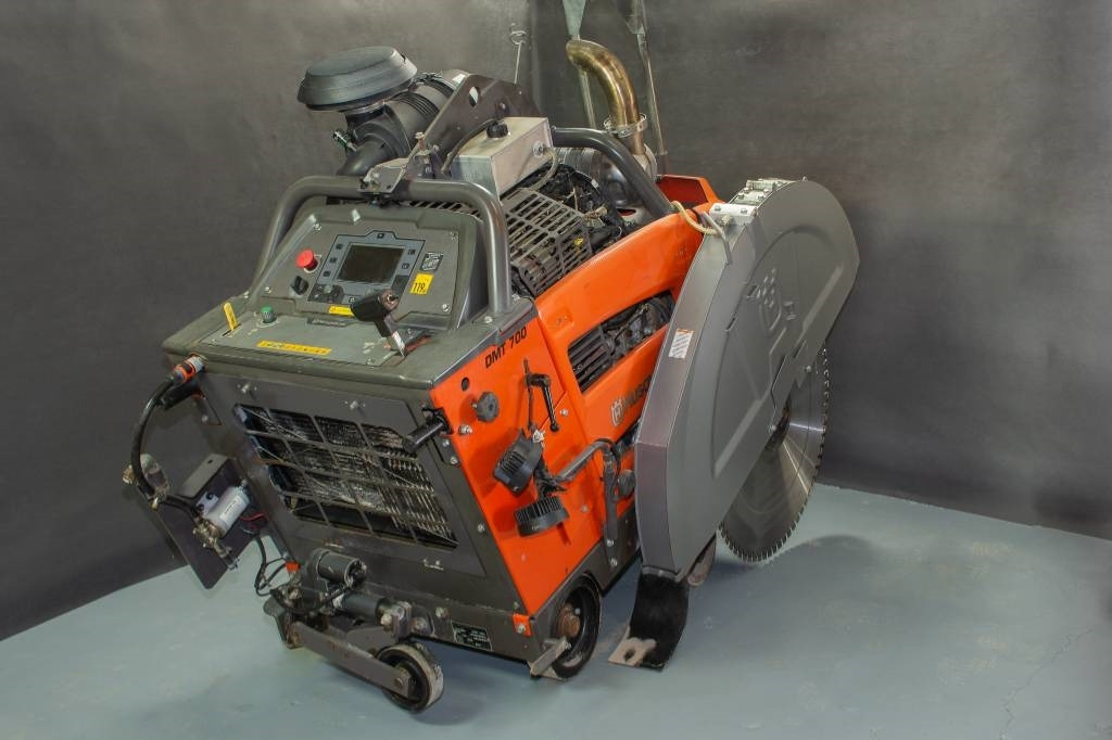 Husqvarna FS7000DL - Tool/ Equipment: picture 2 Husqvarna FS7000DL - Tool/ Equipment: picture 2
