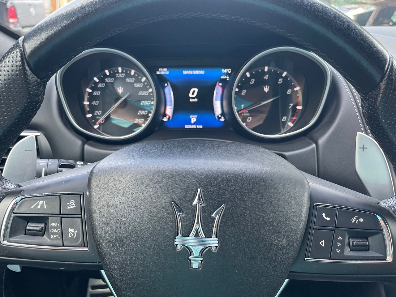 SUV MASERATI LEVANTE 4X4: picture 10