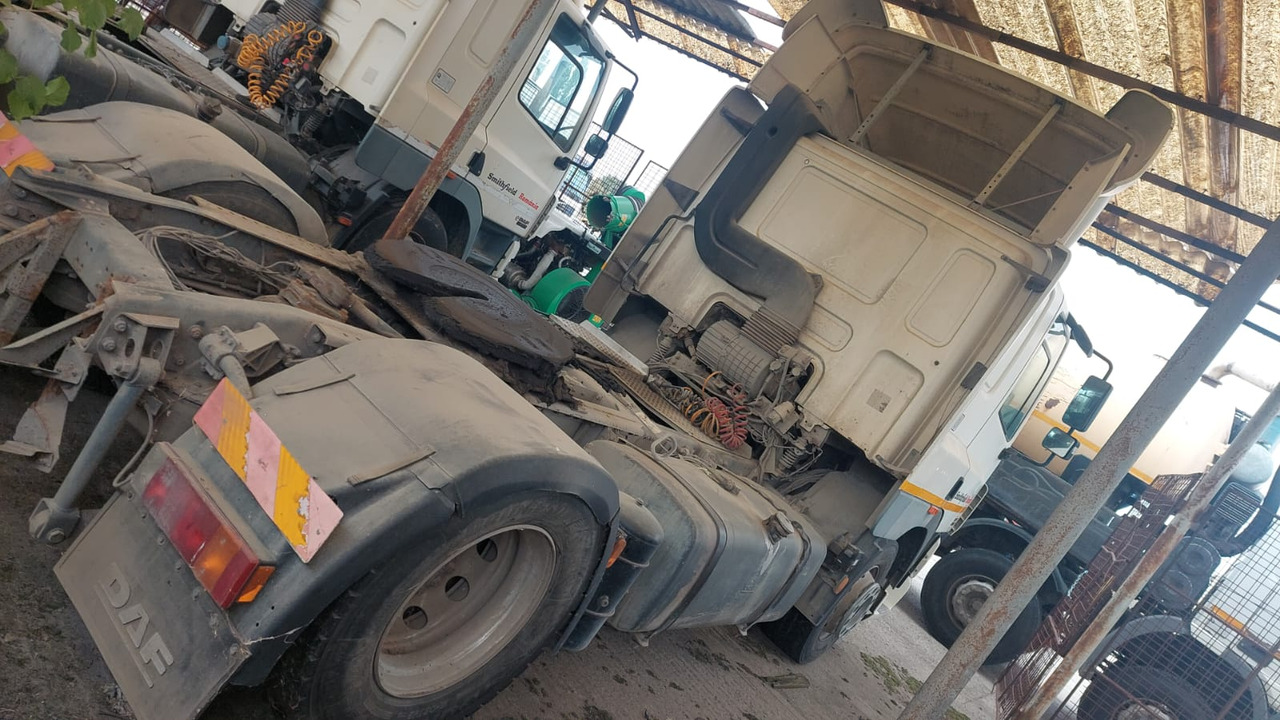 DAF CF 85.43 Tractor Head - Tractor unit: picture 2 DAF CF 85.43 Tractor Head - Tractor unit: picture 2