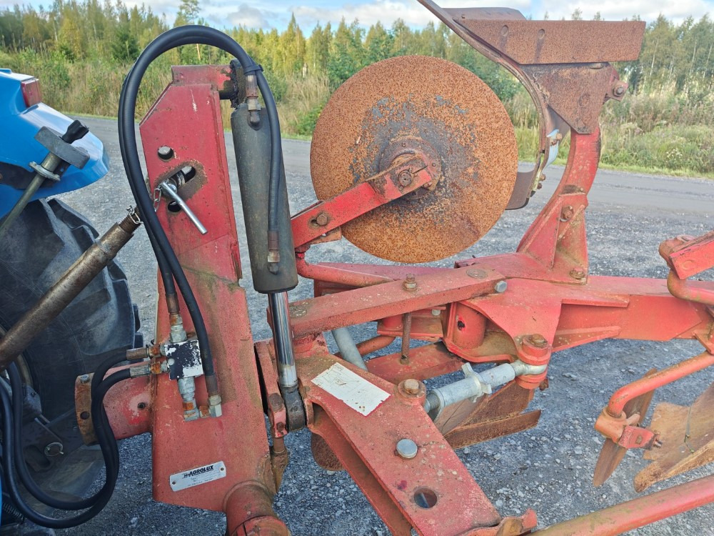 Agrolux RSD397FK kääntöaura 3-siipinen kuorimet ja kiekkoleikkurit, katso video! - Plow: picture 5 Agrolux RSD397FK kääntöaura 3-siipinen kuorimet ja kiekkoleikkurit, katso video! - Plow: picture 5