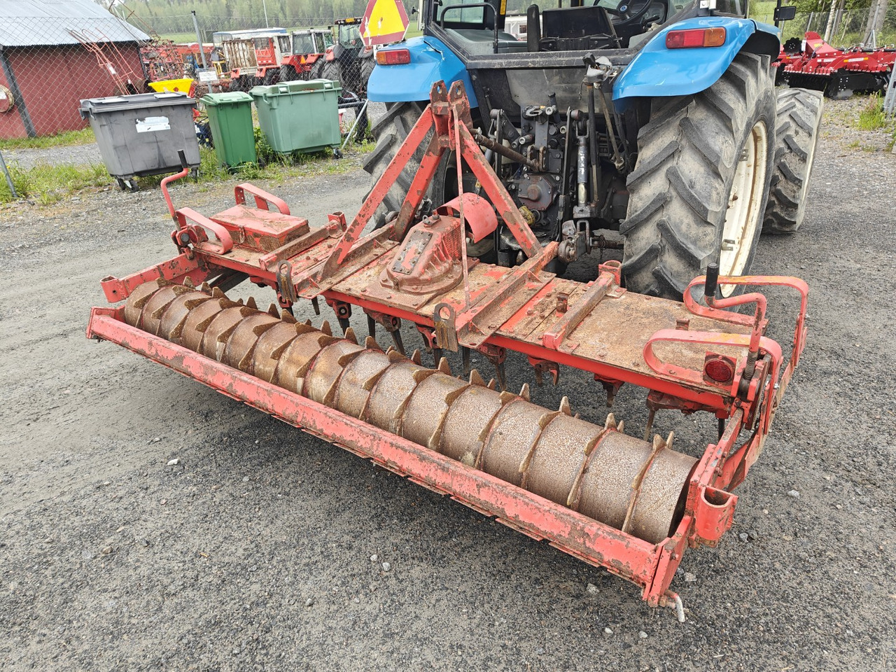 Belarus 280cm vaakatasojyrsin haineväpakkerilla, katso video! - Power harrow: picture 3 Belarus 280cm vaakatasojyrsin haineväpakkerilla, katso video! - Power harrow: picture 3