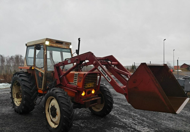 Fiat 780DT etukuormaajalla - Farm tractor: picture 5 Fiat 780DT etukuormaajalla - Farm tractor: picture 5