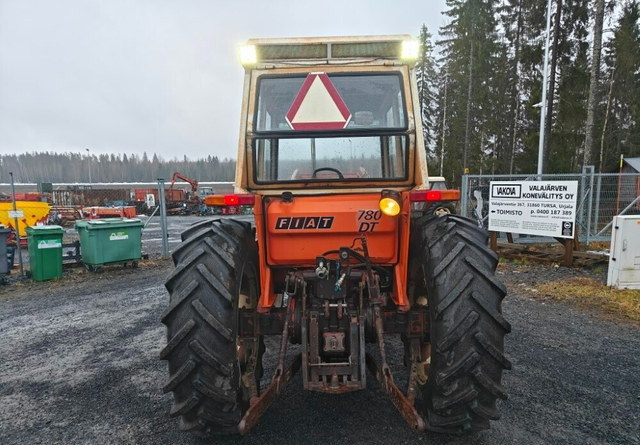 Fiat 780DT etukuormaajalla - Farm tractor: picture 3 Fiat 780DT etukuormaajalla - Farm tractor: picture 3