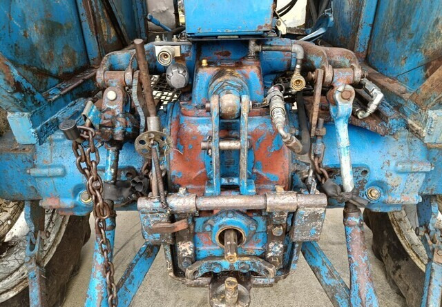 Farm tractor Ford County 754 Super 4 - VIDEO: picture 11