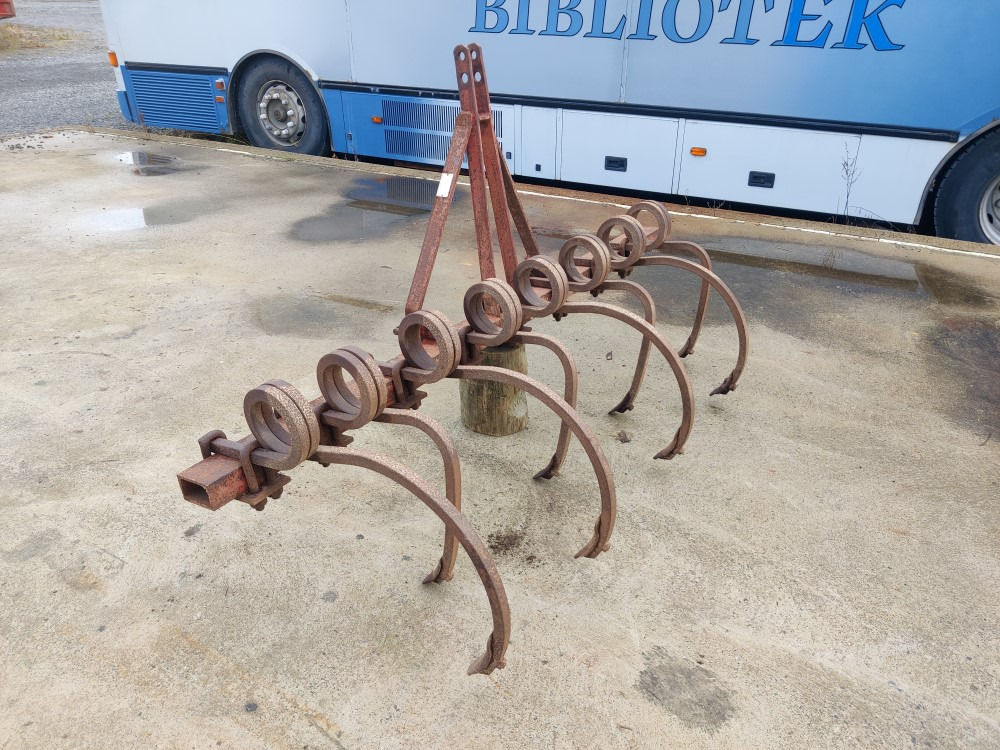 Kultivaattori Muko 8-piikkinen Työleveys 200cm, pienempään traktoriin - Cultivator: picture 5 Kultivaattori Muko 8-piikkinen Työleveys 200cm, pienempään traktoriin - Cultivator: picture 5