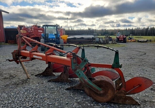 Kverneland A8 sarka-aura 4-siipinen - Plow: picture 3 Kverneland A8 sarka-aura 4-siipinen - Plow: picture 3