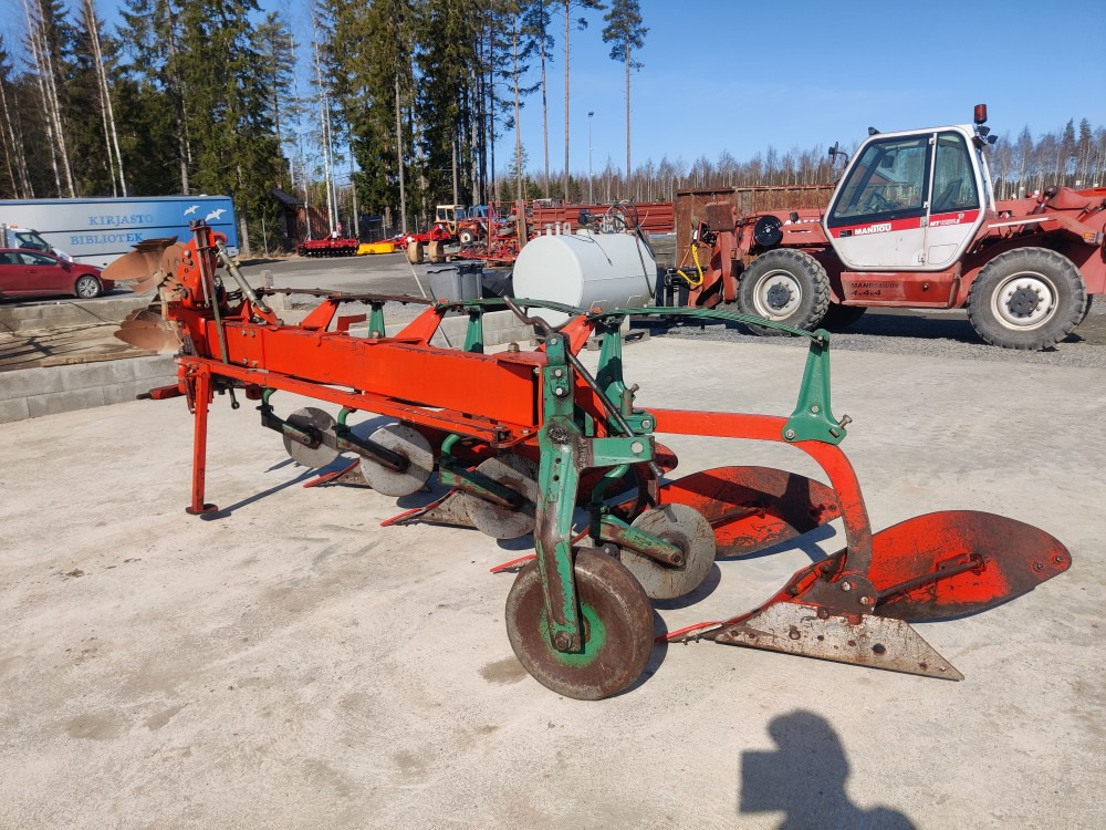 Kverneland AB8 sarka-aura 4-siipinen - Plow: picture 5 Kverneland AB8 sarka-aura 4-siipinen - Plow: picture 5