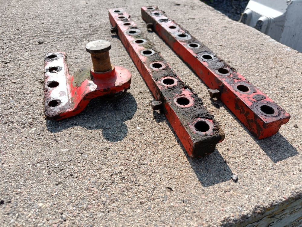 Kverneland E8 paluuauran kääntöpään liukupalat - Plow: picture 3 Kverneland E8 paluuauran kääntöpään liukupalat - Plow: picture 3