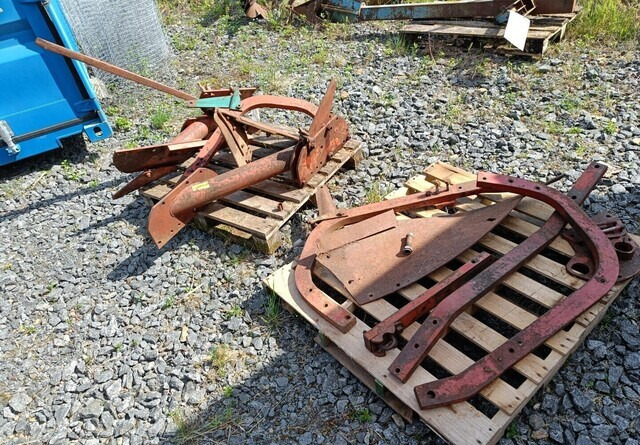 Kverneland Putkirunkoisen auran varaosia - Plow: picture 1 Kverneland Putkirunkoisen auran varaosia - Plow: picture 1