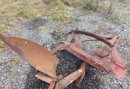 Kverneland Stengomat auran purkuosia - Plow: picture 4 Kverneland Stengomat auran purkuosia - Plow: picture 4