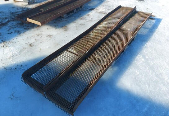 Rampit 2kpl - pituus 338 cm - Loading ramp: picture 1 Rampit 2kpl - pituus 338 cm - Loading ramp: picture 1