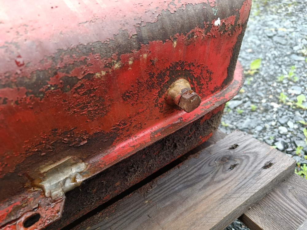 Fuel tank for Combine harvester Sampo 410 polttoainetankki: picture 8