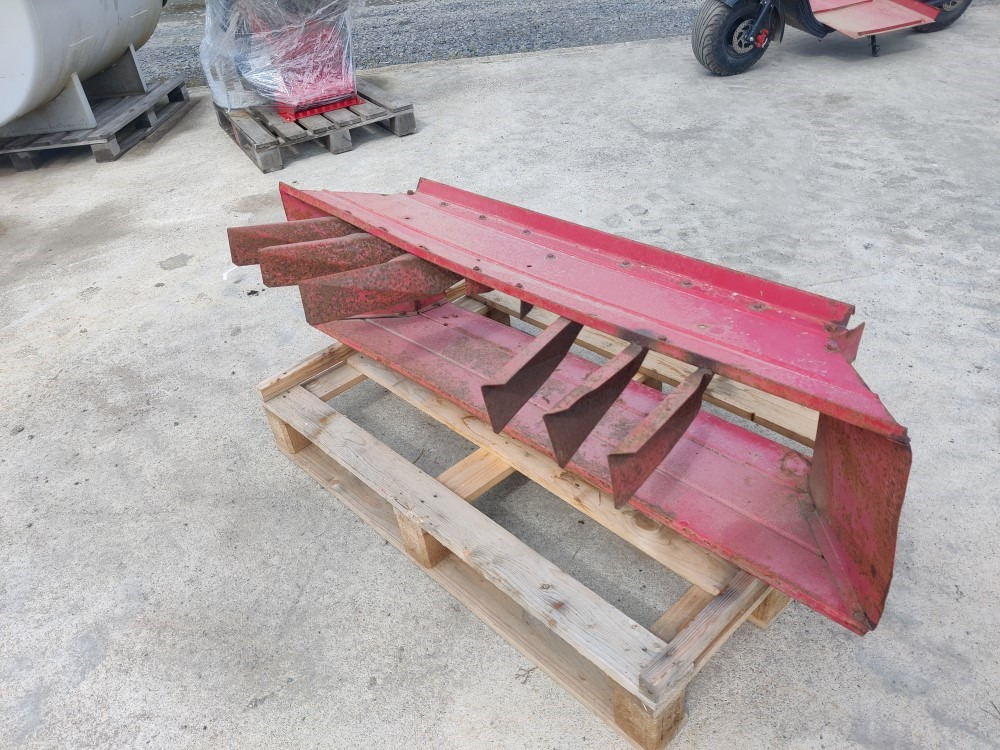 Sampo 410 silppurin takapelti - Spare parts for Combine harvester: picture 3 Sampo 410 silppurin takapelti - Spare parts for Combine harvester: picture 3