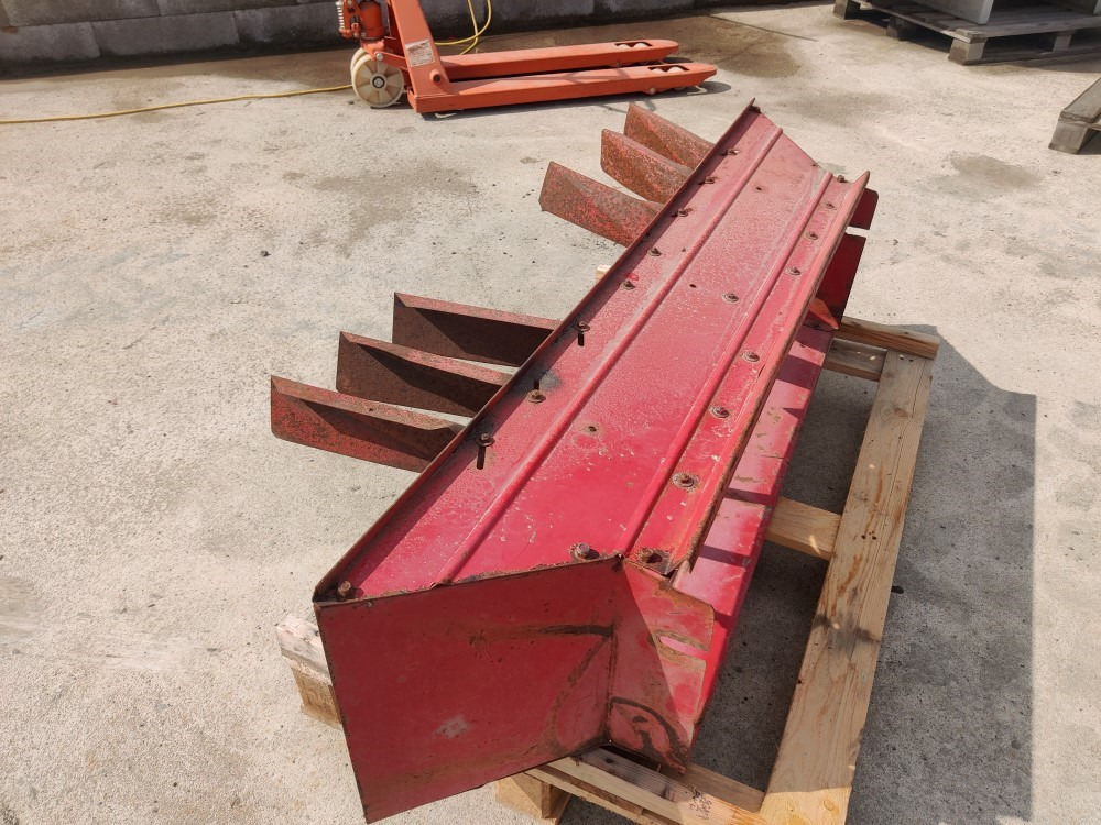 Sampo 410 silppurin takapelti - Spare parts for Combine harvester: picture 2 Sampo 410 silppurin takapelti - Spare parts for Combine harvester: picture 2