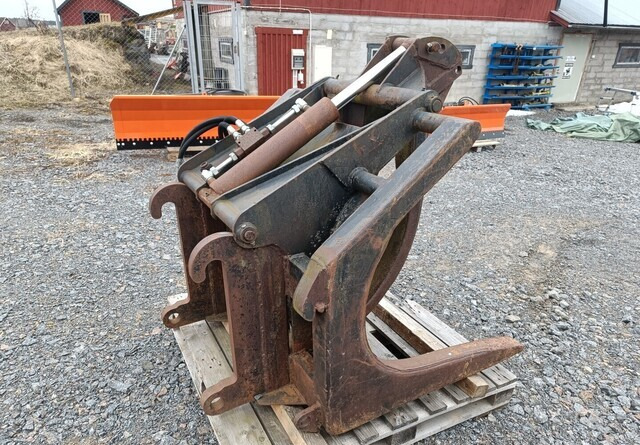 Tukkikoura järeä, CAT kurottajan sovitteella - Grapple for Forestry equipment: picture 5 Tukkikoura järeä, CAT kurottajan sovitteella - Grapple for Forestry equipment: picture 5
