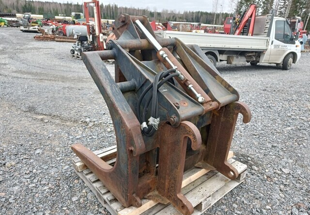 Tukkikoura järeä, CAT kurottajan sovitteella - Grapple for Forestry equipment: picture 3 Tukkikoura järeä, CAT kurottajan sovitteella - Grapple for Forestry equipment: picture 3