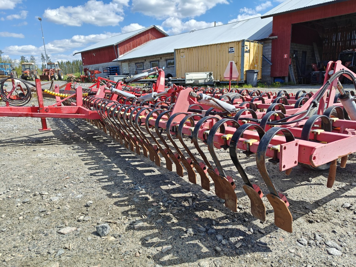 VÄDERSTAD NZE 700cm äes - VIDEO - Harrow: picture 5 VÄDERSTAD NZE 700cm äes - VIDEO - Harrow: picture 5