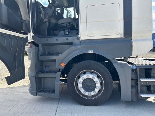 MAN TGX 18.510 4x2 LL SA - Tractor unit: picture 5 MAN TGX 18.510 4x2 LL SA - Tractor unit: picture 5