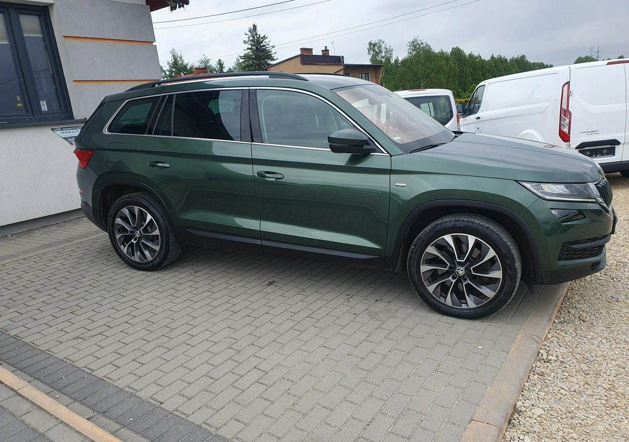 Skoda Kodiaq Skoda Kodiaq Skoda Kodiaq 2.0 tsi 4x4 Wersja Drive na 125 lecie - SUV: picture 4 Skoda Kodiaq Skoda Kodiaq Skoda Kodiaq 2.0 tsi 4x4 Wersja Drive na 125 lecie - SUV: picture 4