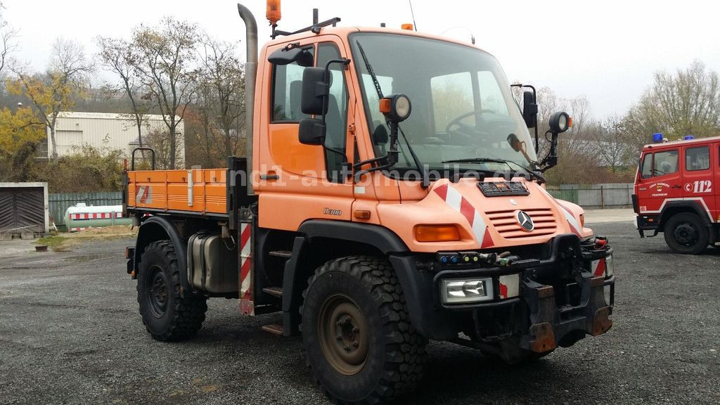Unimog U 300 Kipper Zugmaschine Kommunalhydraulik U 500 400 U 300 Kipper Zugmaschine Kommunalhydraulik U 500 400 - Municipal/ Special vehicle: picture 1 Unimog U 300 Kipper Zugmaschine Kommunalhydraulik U 500 400 U 300 Kipper Zugmaschine Kommunalhydraulik U 500 400 - Municipal/ Special vehicle: picture 1