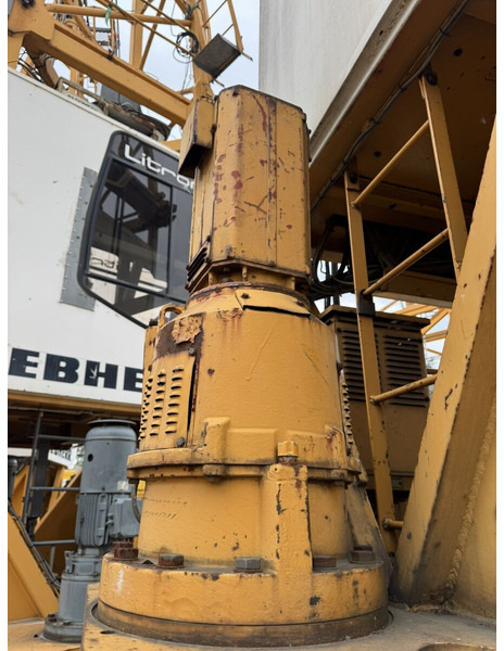 Liebherr 112EC-H/185 demaged, complete - Tower crane: picture 5 Liebherr 112EC-H/185 demaged, complete - Tower crane: picture 5