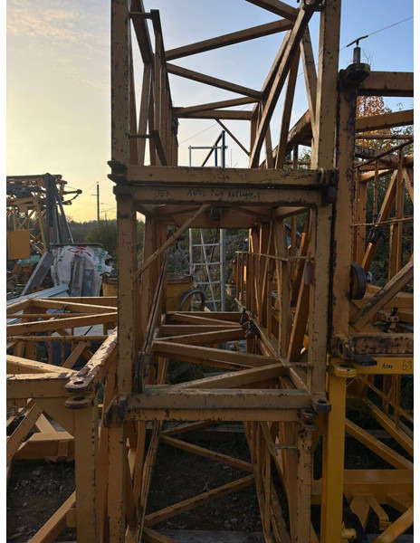 Liebherr 35K towers set - Tower crane: picture 1 Liebherr 35K towers set - Tower crane: picture 1