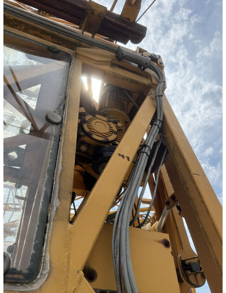 Liebherr 50K, damaged slev drive, no winch brake… - Self-erecting tower crane: picture 4 Liebherr 50K, damaged slev drive, no winch brake… - Self-erecting tower crane: picture 4