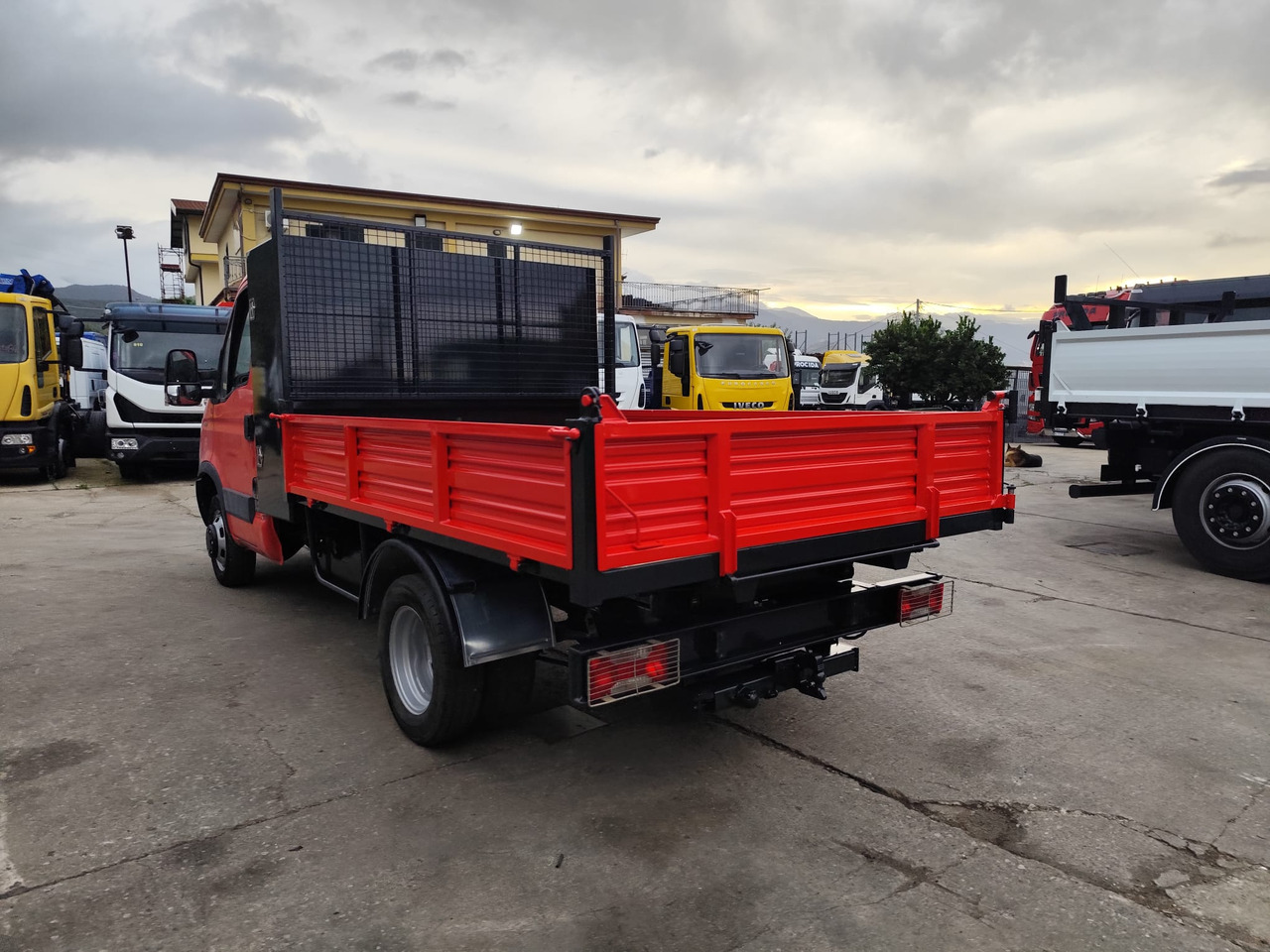 Lease a IVECO DAILY 35C13 IVECO DAILY 35C13: picture 14