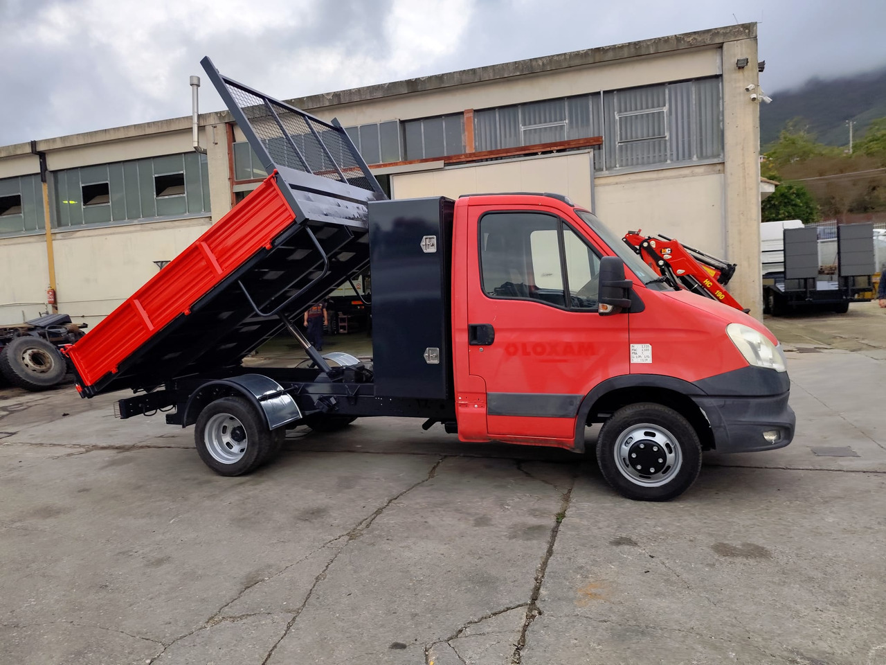 Lease a IVECO DAILY 35C13 IVECO DAILY 35C13: picture 8