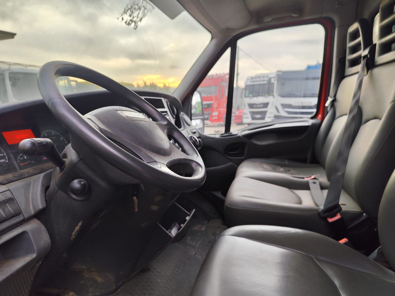 Lease a IVECO DAILY 35C13 IVECO DAILY 35C13: picture 26