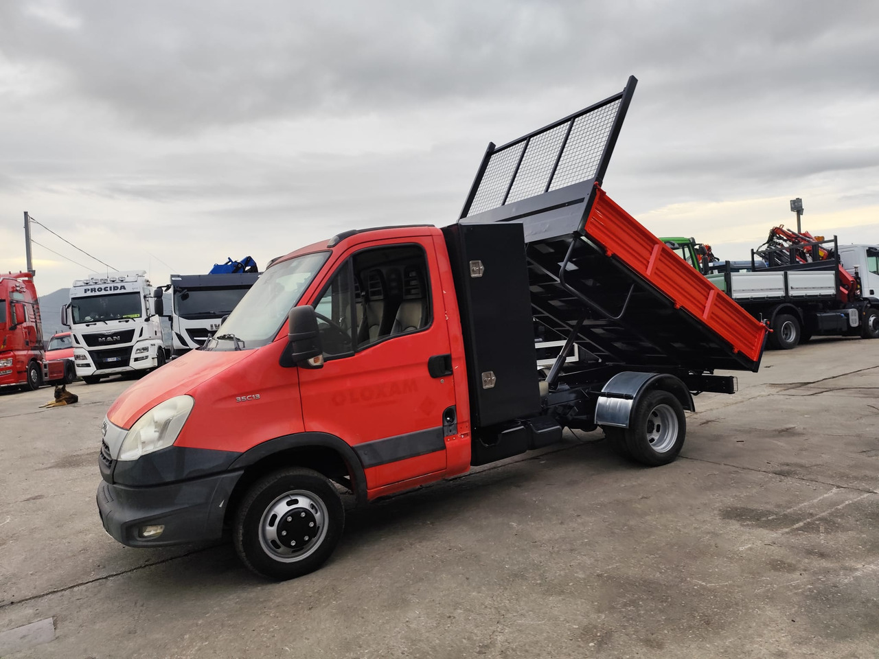 Lease a IVECO DAILY 35C13 IVECO DAILY 35C13: picture 12