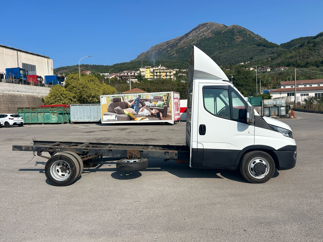 Panel van IVECO DAILY 35C15: picture 12