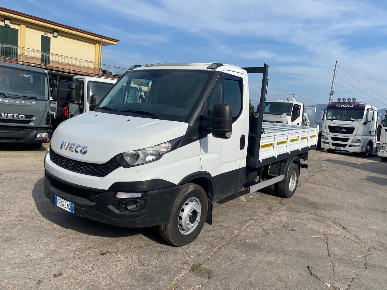 Tipper van IVECO DAILY 35C17: picture 30