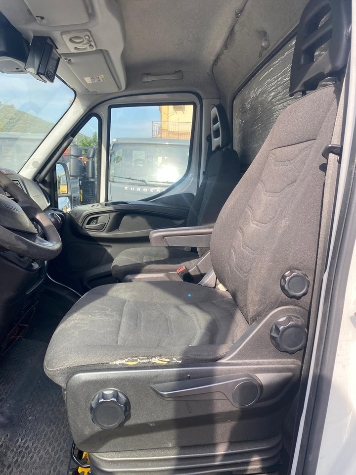 Tipper van IVECO DAILY 35C17: picture 21