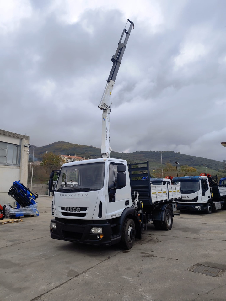 IVECO EUROCARGO 120E28P - Crane truck: picture 1 IVECO EUROCARGO 120E28P - Crane truck: picture 1