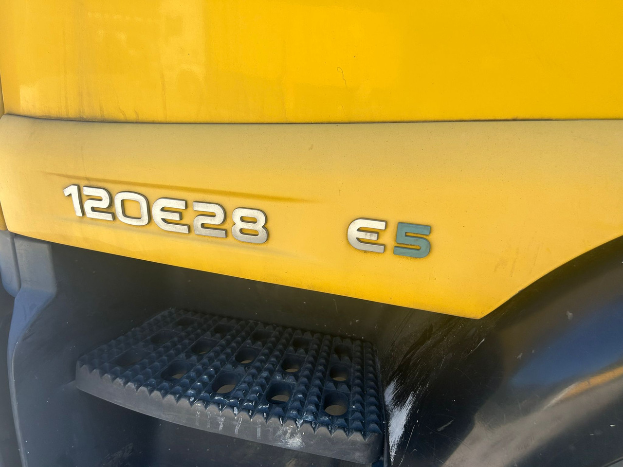 Cab chassis truck IVECO EUROCARGO 120E28P: picture 16 Cab chassis truck IVECO EUROCARGO 120E28P: picture 16