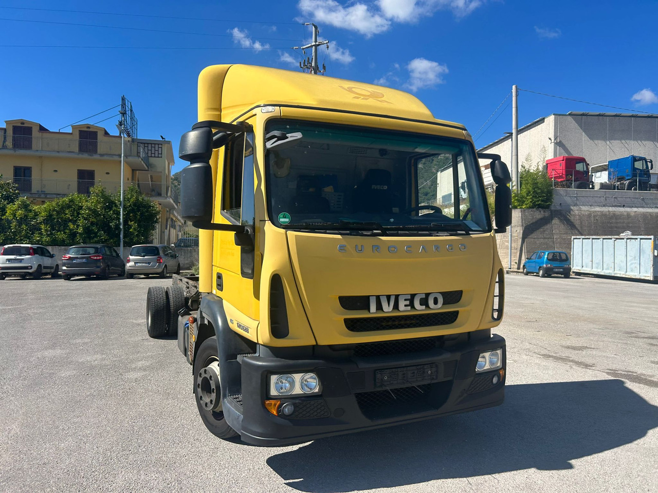 IVECO EUROCARGO 120E28P - Cab chassis truck: picture 3 IVECO EUROCARGO 120E28P - Cab chassis truck: picture 3