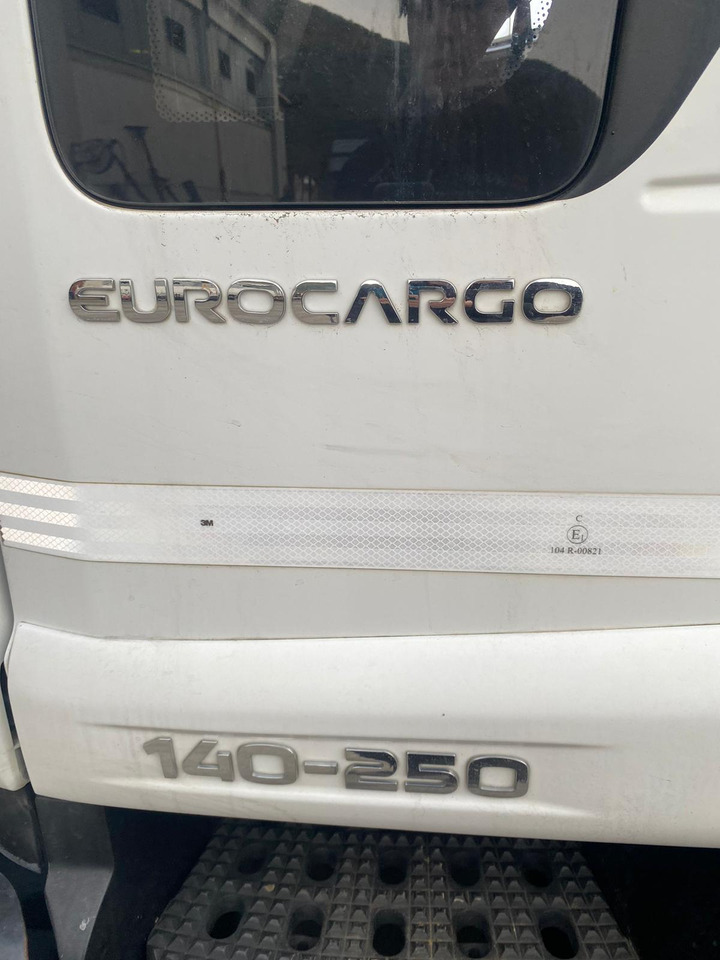 IVECO EUROCARGO 140-250 - Hook lift truck: picture 4 IVECO EUROCARGO 140-250 - Hook lift truck: picture 4
