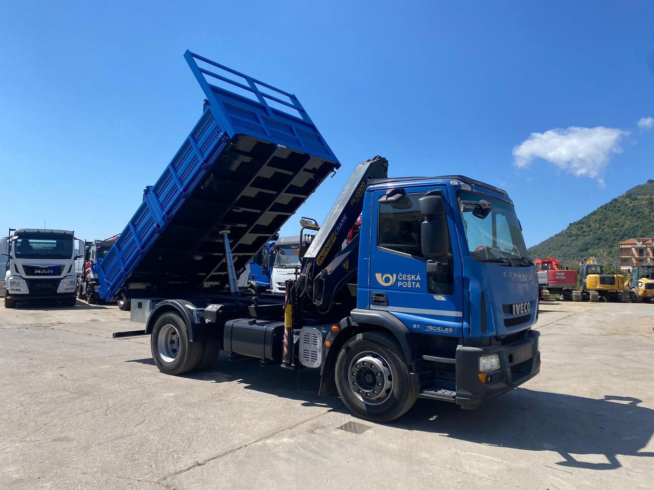Crane truck IVECO EUROCARGO 190EL28: picture 9