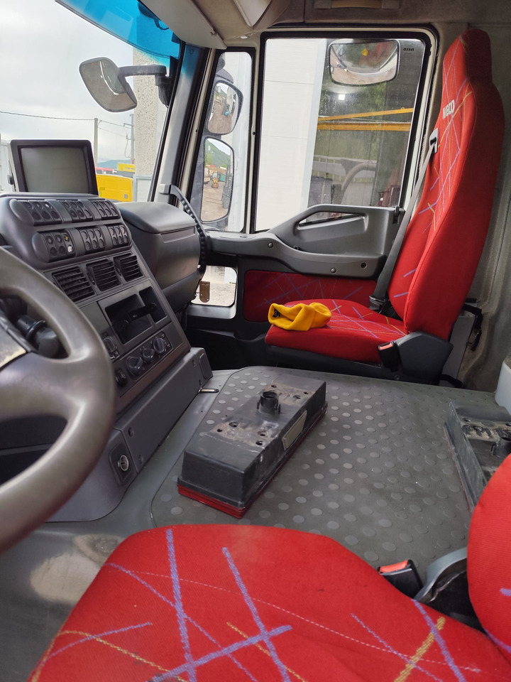 IVECO STRALIS AD 260S31 - Dropside/ Flatbed truck: picture 4 IVECO STRALIS AD 260S31 - Dropside/ Flatbed truck: picture 4