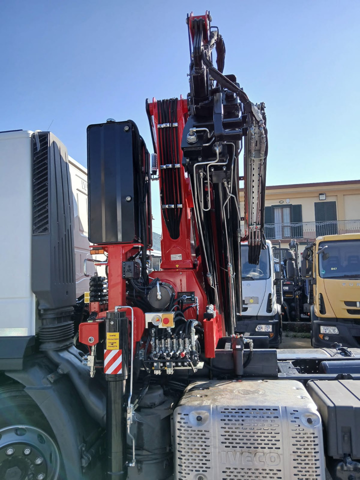 IVECO STRALIS AD 260S31 XP - Crane truck: picture 5 IVECO STRALIS AD 260S31 XP - Crane truck: picture 5