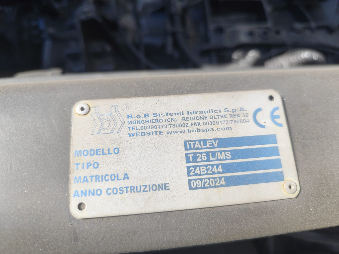IVECO STRALIS AD 260S31 XP - Hook lift truck: picture 2 IVECO STRALIS AD 260S31 XP - Hook lift truck: picture 2