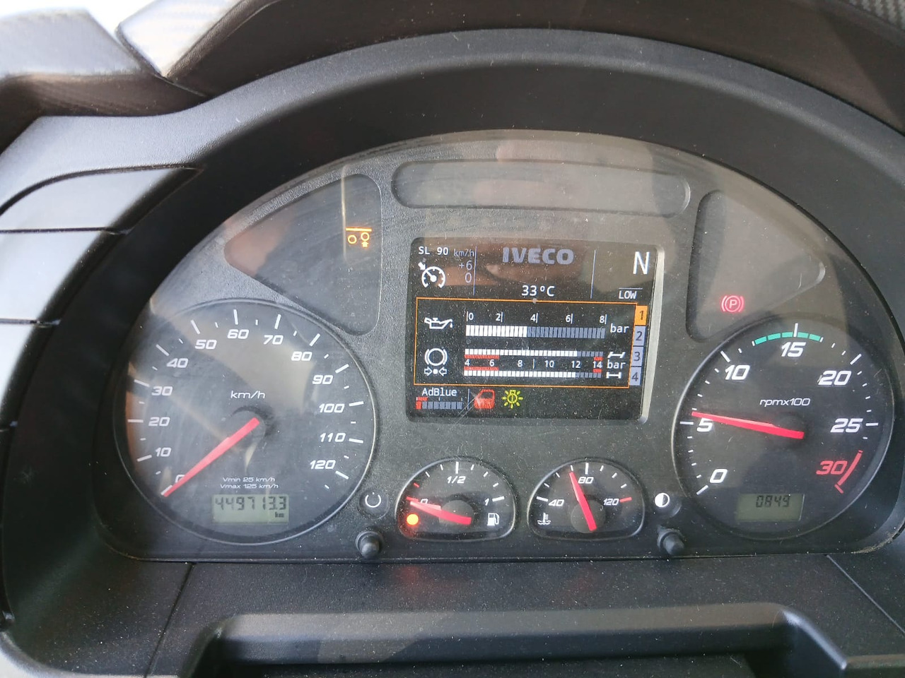 IVECO STRALIS AD 260S31 XP - Crane truck: picture 3 IVECO STRALIS AD 260S31 XP - Crane truck: picture 3