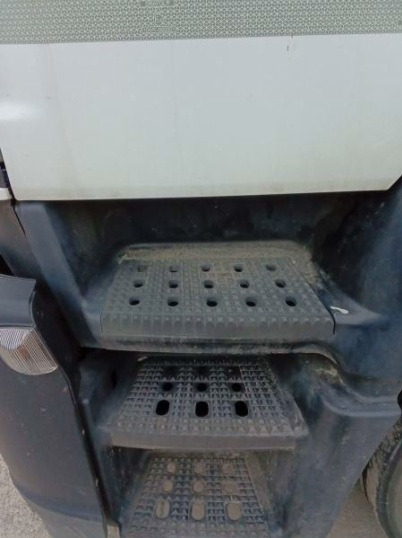 Cab chassis truck IVECO STRALIS AD 260S31 XP: picture 17 Cab chassis truck IVECO STRALIS AD 260S31 XP: picture 17