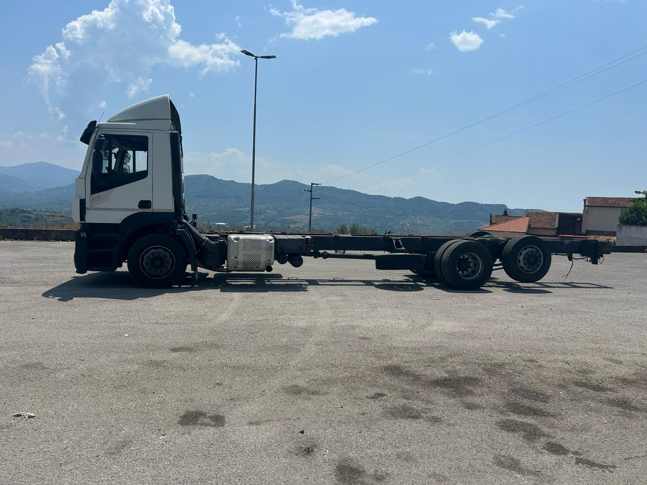 IVECO STRALIS AD 260S31 Y/P - Cab chassis truck: picture 3 IVECO STRALIS AD 260S31 Y/P - Cab chassis truck: picture 3
